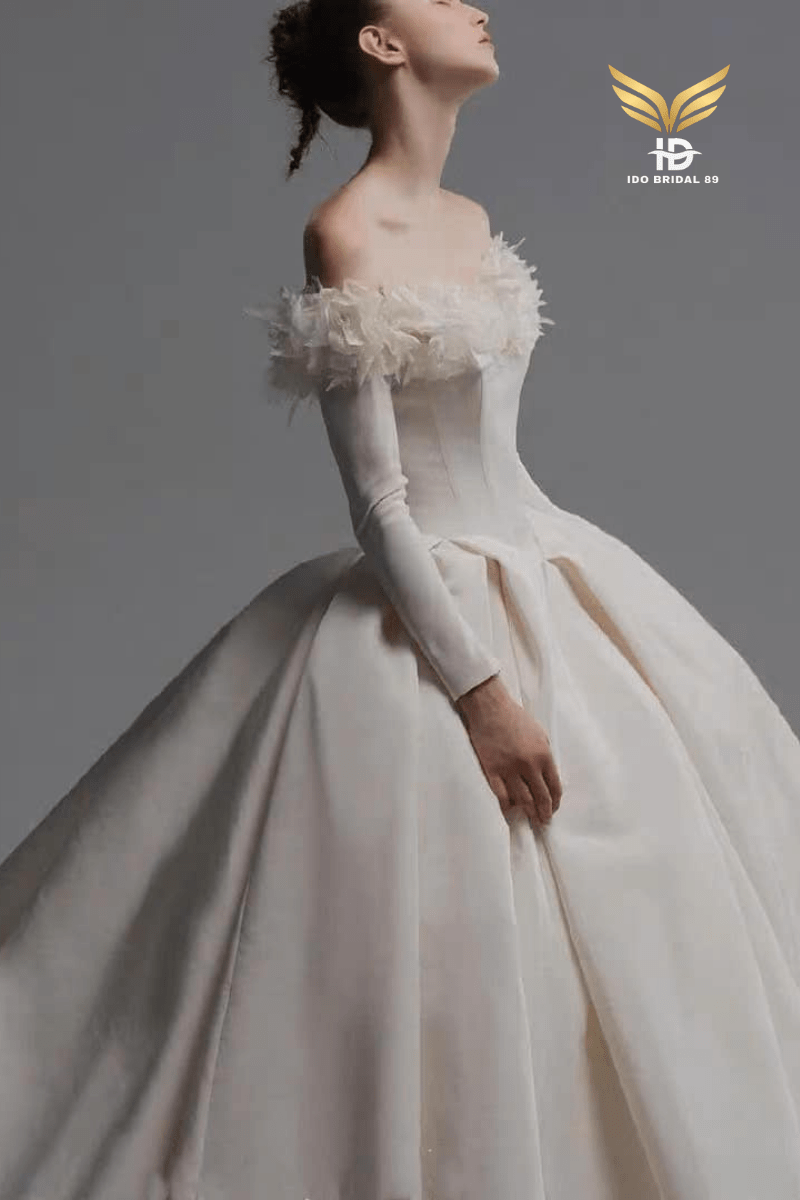 Ưu điểm của váy cưới trễ vai mà không phải nàng dâu nào cũng biết